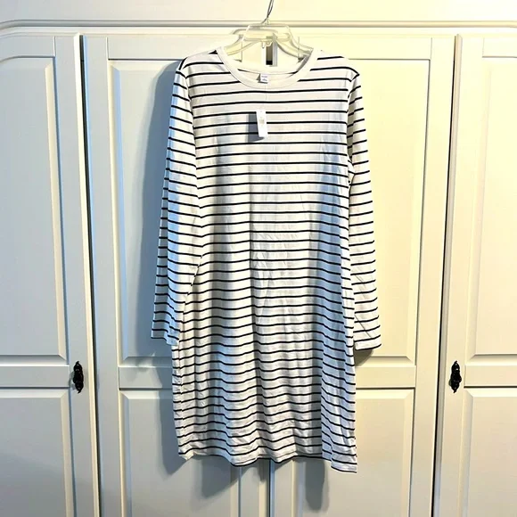 knee length dresses for ladies Dress Casual Midi By Old Navy In Green, Size: M